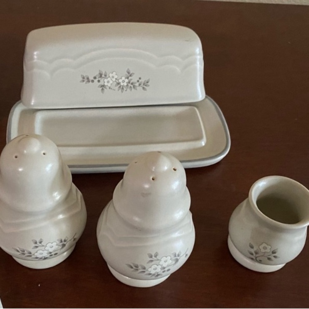 Vintage Pfaltzgraff Heirloom unique kitchen accessories